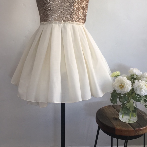 Jones + Jones Gold Dress - Picture 3 of 6